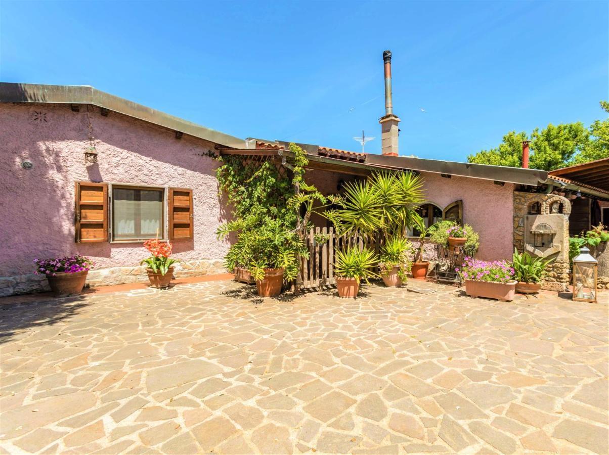 Hostly - Country House Donoratico - Only For Families Екстер'єр фото