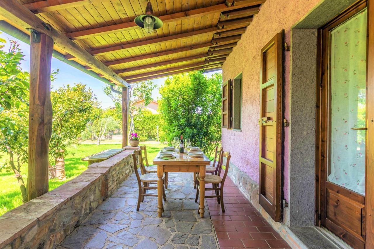 Hostly - Country House Donoratico - Only For Families Екстер'єр фото