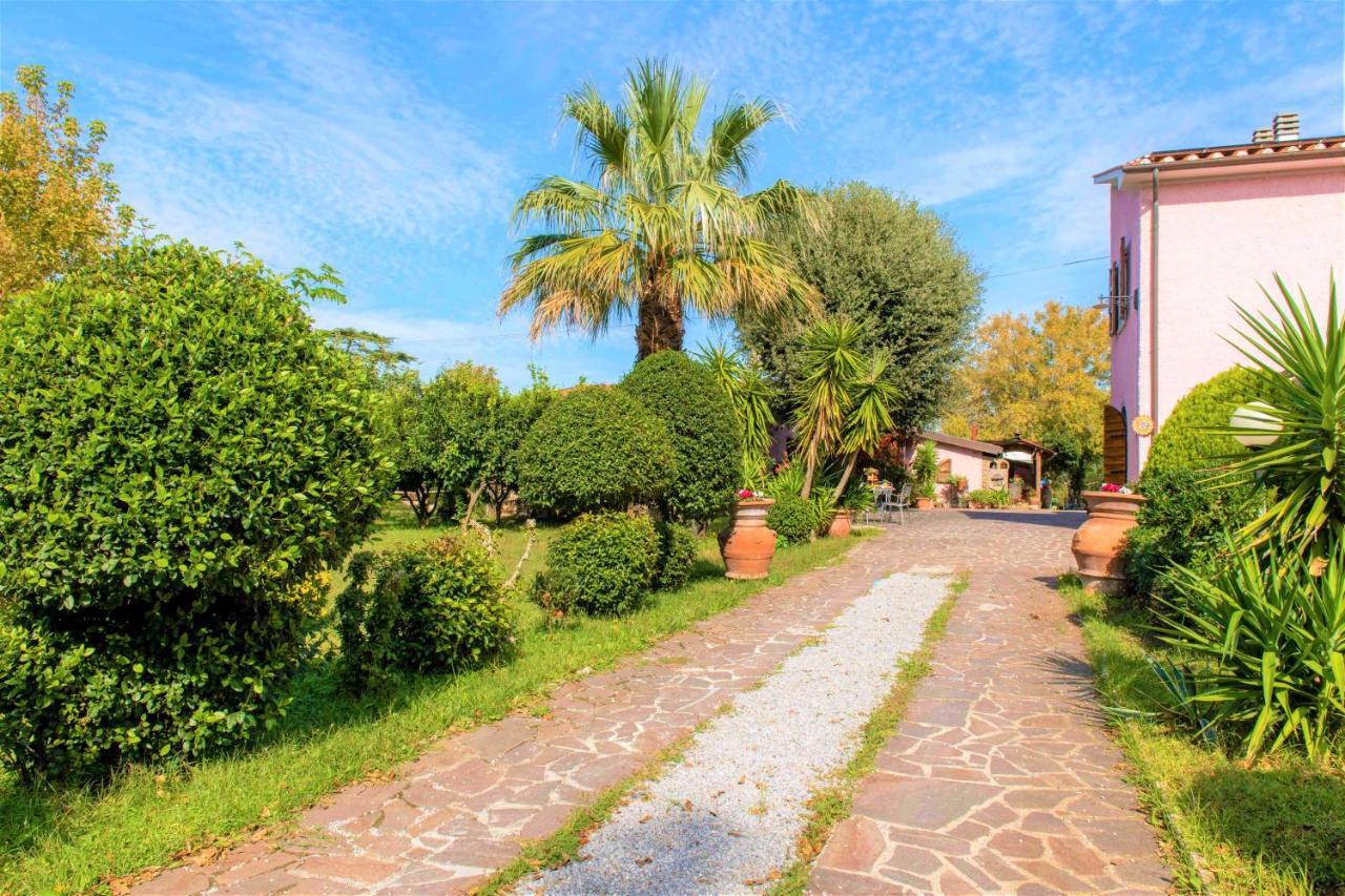 Hostly - Country House Donoratico - Only For Families Екстер'єр фото