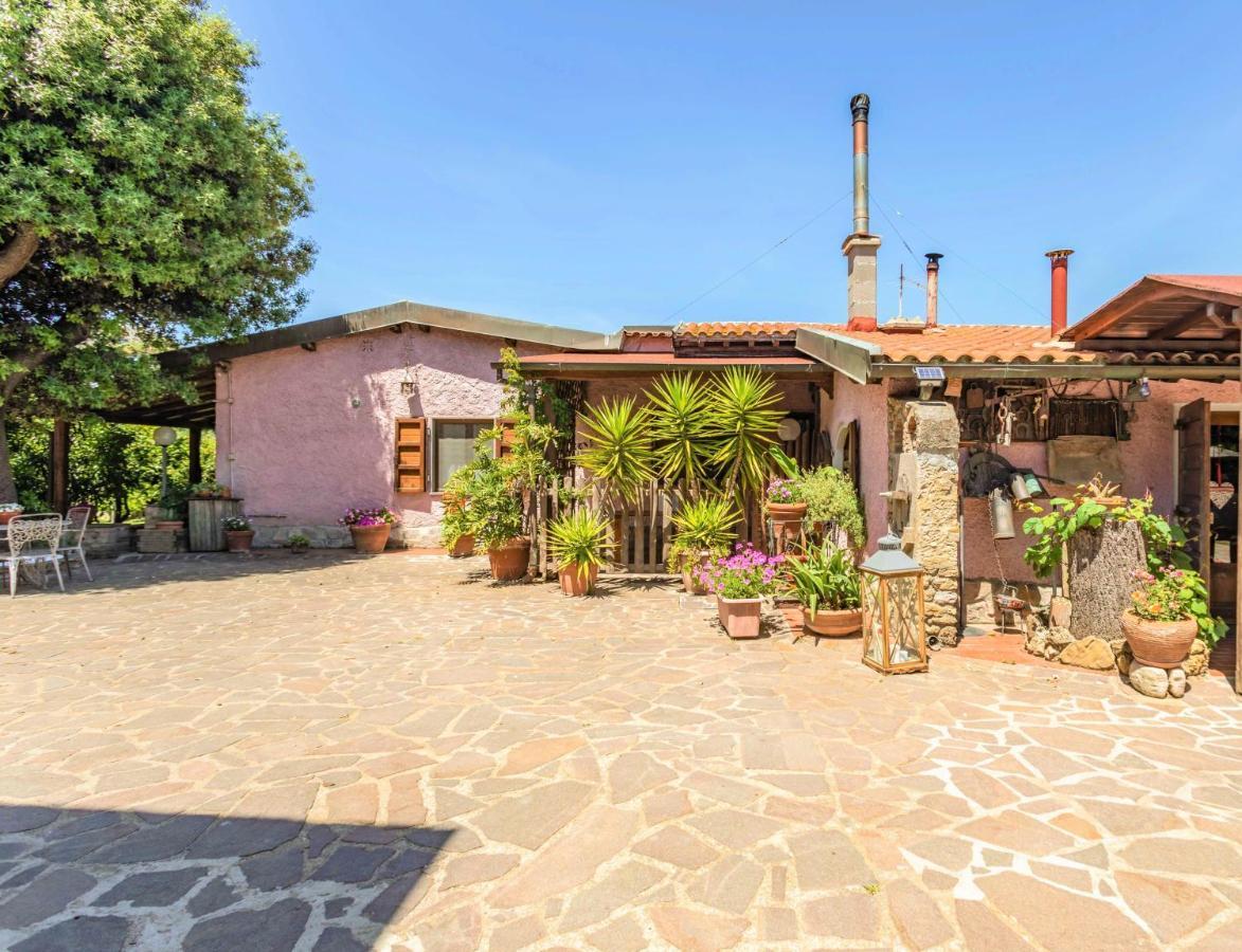 Hostly - Country House Donoratico - Only For Families Екстер'єр фото