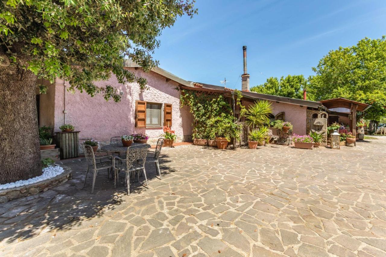 Hostly - Country House Donoratico - Only For Families Екстер'єр фото